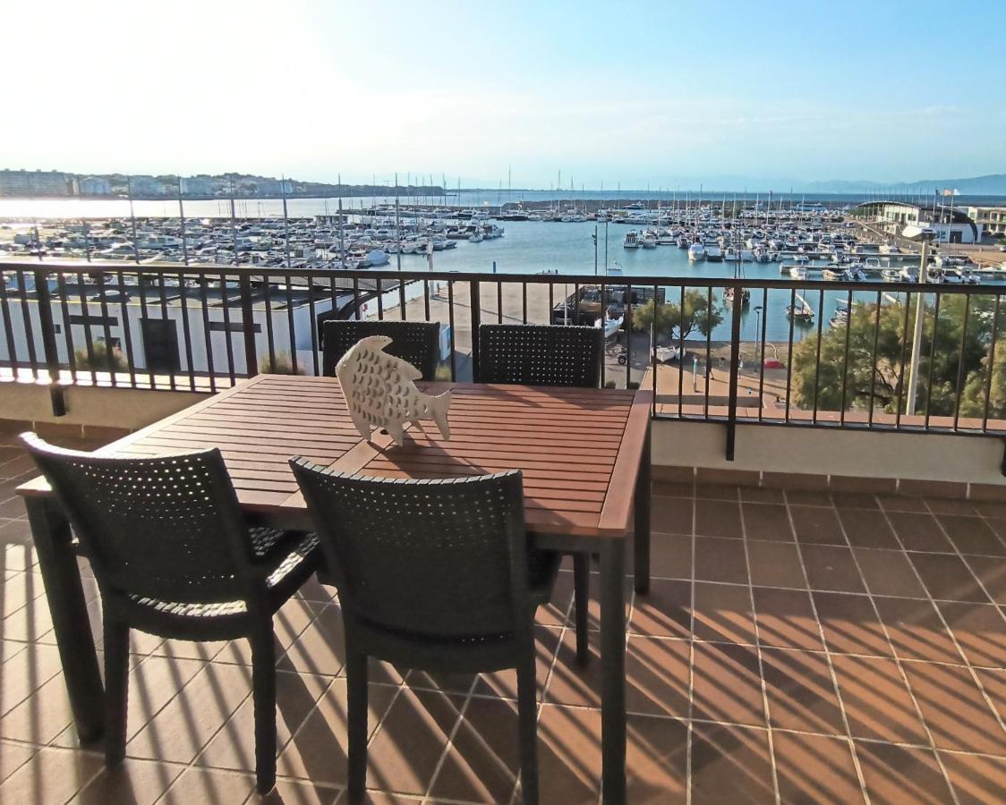Apartament Vip Nautic Ля Эскала Экстерьер фото